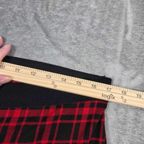 Talbots Pants 14 Red Black Buffalo Plaid Pull On Ankle Stretch Holiday - Picture 6 of 8